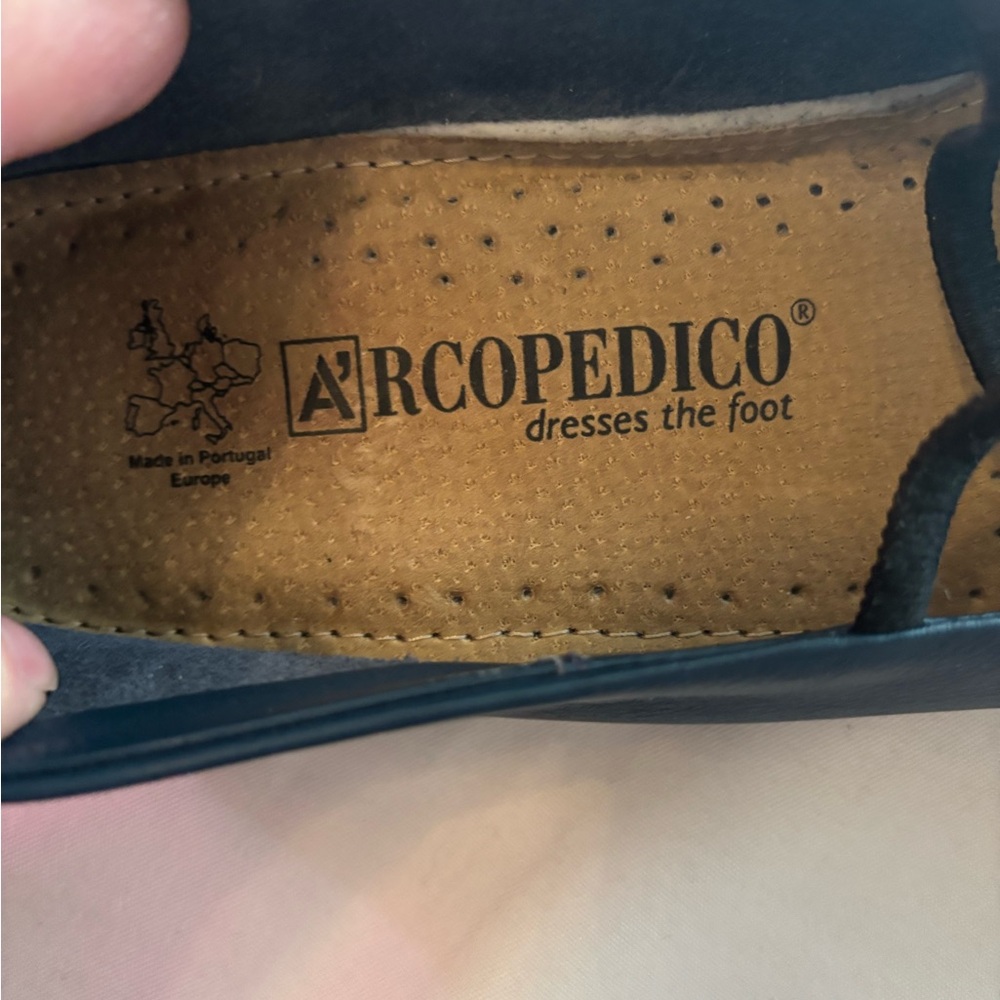 Arcopedico Navy Leather Flats - Picture 4 of 8